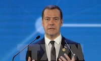 Russian PM visits Cambodia 