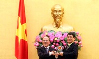 NA Chairman Nguyen Sinh Hung receives ASEAN Journalists Confederation