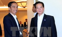 PM holds talks with Indonesia's president 