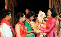 Outstanding ethnic children honored