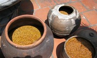 Soy sauce making in Cu Da village 