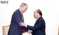 Prime Minister Nguyen Xuan Phuc receives German Ambassador