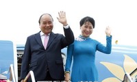 PM Nguyen Xuan Phuc arrives in Bangkok for ACMECS 8, CLMV 9