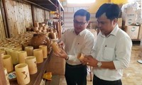 Khmer people preserve rattan weaving, engage in tourism 