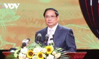 PM honors outstanding citizens of Hanoi 