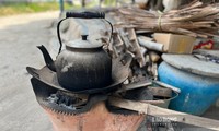 Phu Tho hamlet preserves traditional earthen stove-making craft