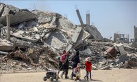 Israel launches extensive attacks, humanitarian aid to enter Gaza