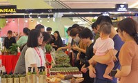 Young people lead the way in green living promotion