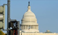 US Senate reaches temporary deal toward reopening government