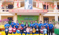 Tet gifts and get-togethers bring warmth to vulnerable communities nationwide
