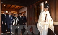 日本新内阁大臣参拜靖国神社