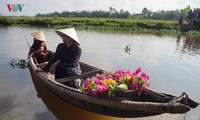 Festival Huế 2018: Nhộn nhịp chợ quê ngày hội trên cầu ngói Thanh Toàn