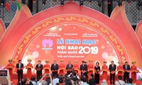 Thủ tướng đánh trống khai mạc Hội Báo toàn quốc 2019 tại Hà Nội