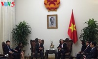 Truong Hoa Binh reçoit le président de la cour suprême sud-coréenne