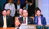 Le PM Nguyen Xuan Phuc aux sommets de l’ASEAN avec les partenaires