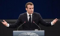 Syrie: Macron reconnaît que les frappes menées contre des sites d'armes chimiques “ne règlent rien“