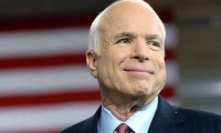 Réactions des États-Unis et du monde entier après la mort de John McCain