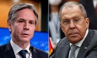 Blinken et Lavrov prônent la coopération pour apaiser des relations américano-russes tendues à l'extrême