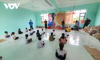 La fête de la mi-automne pour les enfants pauvres de Phu Yên