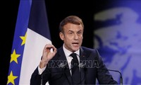 Crise en Ukraine: Macron va s’entretenir avec Zelensky et Poutine