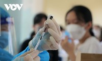 Face à Omicron, le Vietnam durcit ses mesures anti-Covid-19