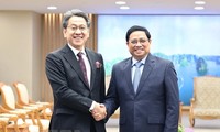 Pham Minh Chinh reçoit le président du conseil d’administration de la banque JBIC