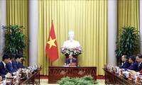 Nguyên Xuân Phuc reçoit les jeunes parlementaires du PLD japonais