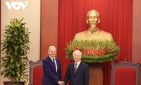 Olaf Scholz reçu par Nguyên Phu Trong