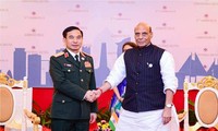 Phan Van Giang rencontre ses homologues indonésien, indien, sud-coréen et américain