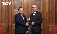 Pham Minh Chinh visite la CPA et rencontre la bourgmestre d’Amsterdam