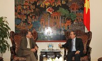 ニャン副首相、米のベトナム教育基金会長と会見