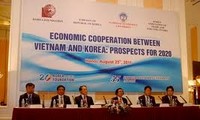 「ベトナム・韓国経済発展：経験と新たなチャンス」シンポ
