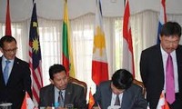 在南アフリカ越大使、ASEAN委員会委員長を務める
