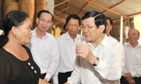 サン国家主席、ホーチミン市クチ県を訪れる