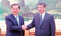 習近平総書記、連戦国民党名誉主席と会談