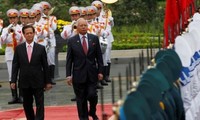 マレーシア首相、越訪問中