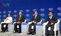 ズン首相、WEF2014で大活躍