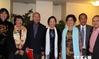 ゾアン国家副主席、在仏越僑の代表と懇親