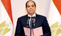 エジプト新大統領就任　秩序回復を強調