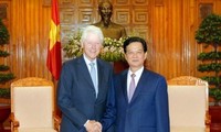 ズン首相、クリントン前米大統領と会見