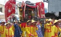 カンゾー県の鯨祭り