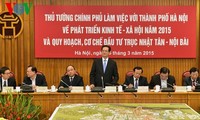 ズン首相、ハノイ市当局と会合