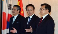 日中韓の３カ国外相会合、月内に開催へ－韓国外務省