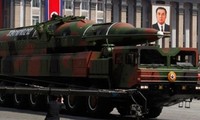 朝鮮、７日に対空ミサイル発射　
