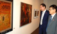 ソウルで、ベトナムの漆絵展が開かれる
