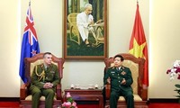 ベトナムとニュージーランド、国防協力を強化