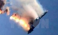ロシア機撃墜２人死亡 トルコに対抗措置