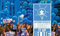  世界自閉症啓発デーに応える