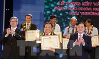 ベトナム科学技術賞2015の授賞式