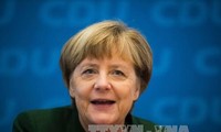 支持率持ち直し…メルケル独首相、４期目目指す